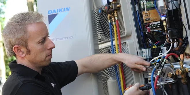 Emergency air conditioning tune-up experts serving La Crescenta, CA - Comfort Pros Air Conditioning and Heating