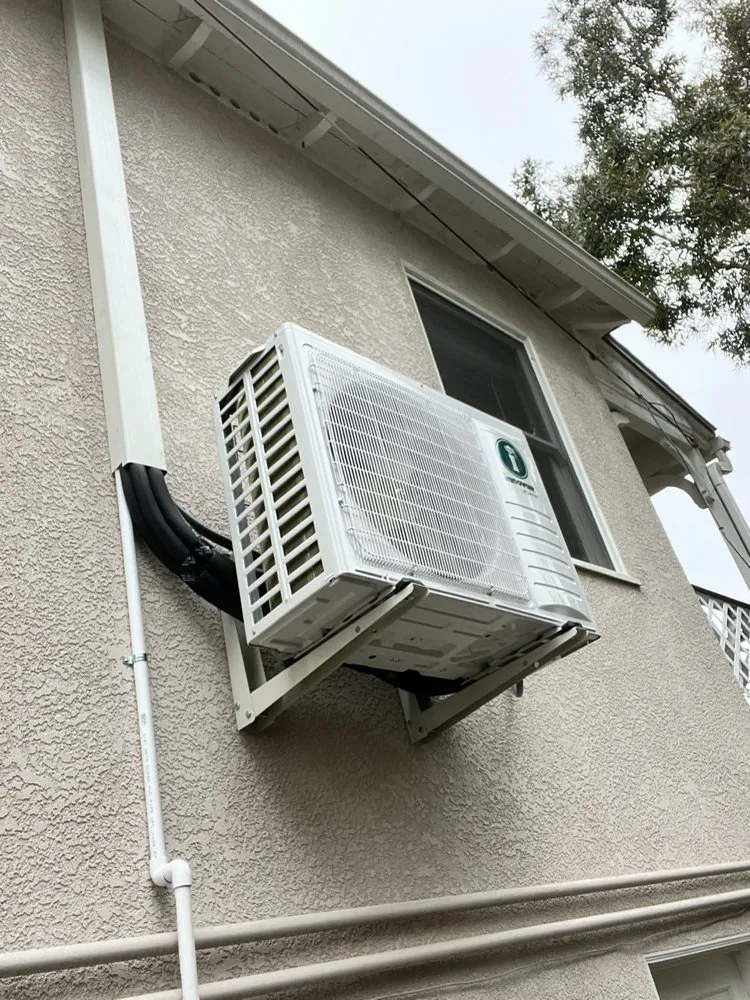 Slide of Comfort Solution Expert