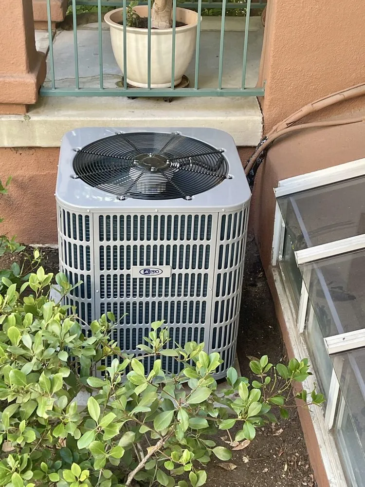 Slide of Comfort Solution Expert