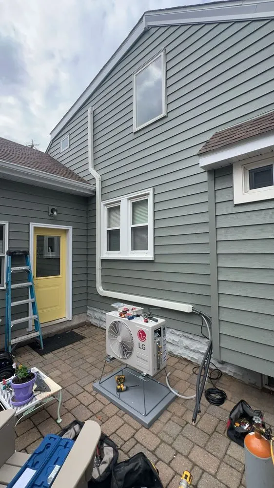 Slide of Comfort Worx Heating & Air conditioning