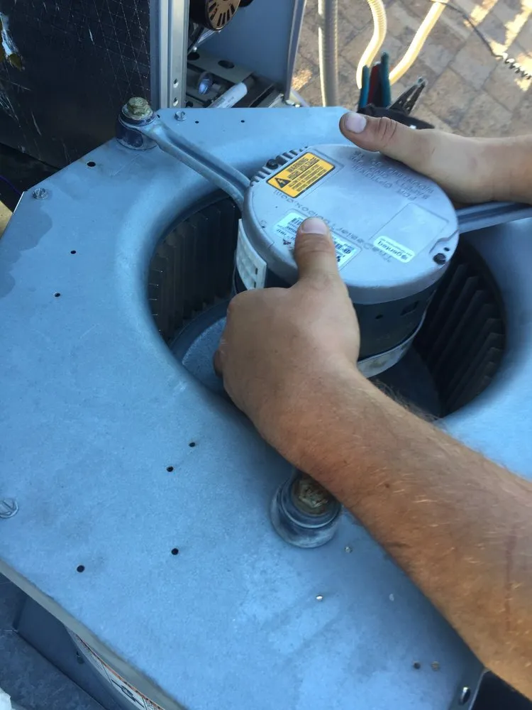 Slide of Comfort Zone Heating & Air Plus