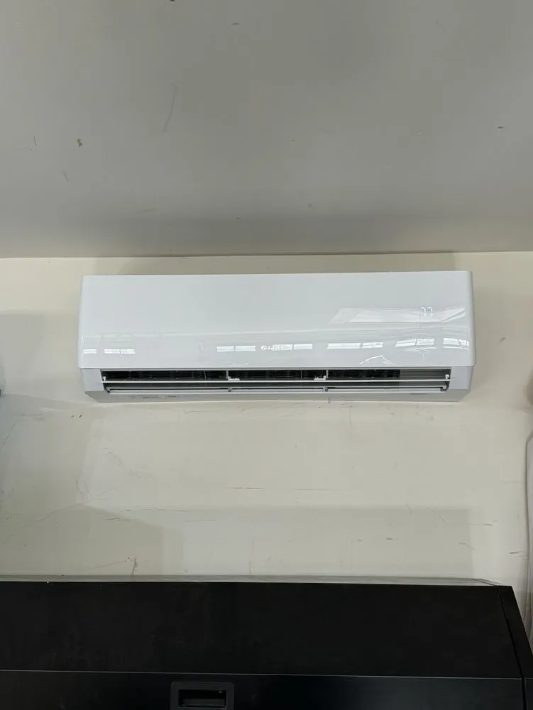 Slide of Comfy Heating & Air Conditioning