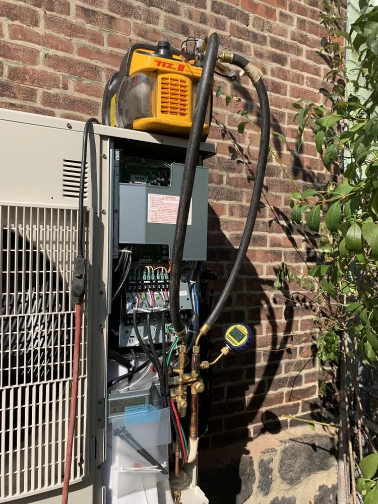 Slide of Comfy Heating & Cooling