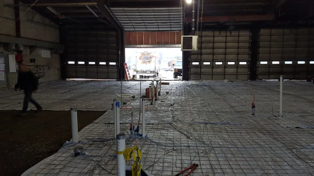 Slide of Command Service Center