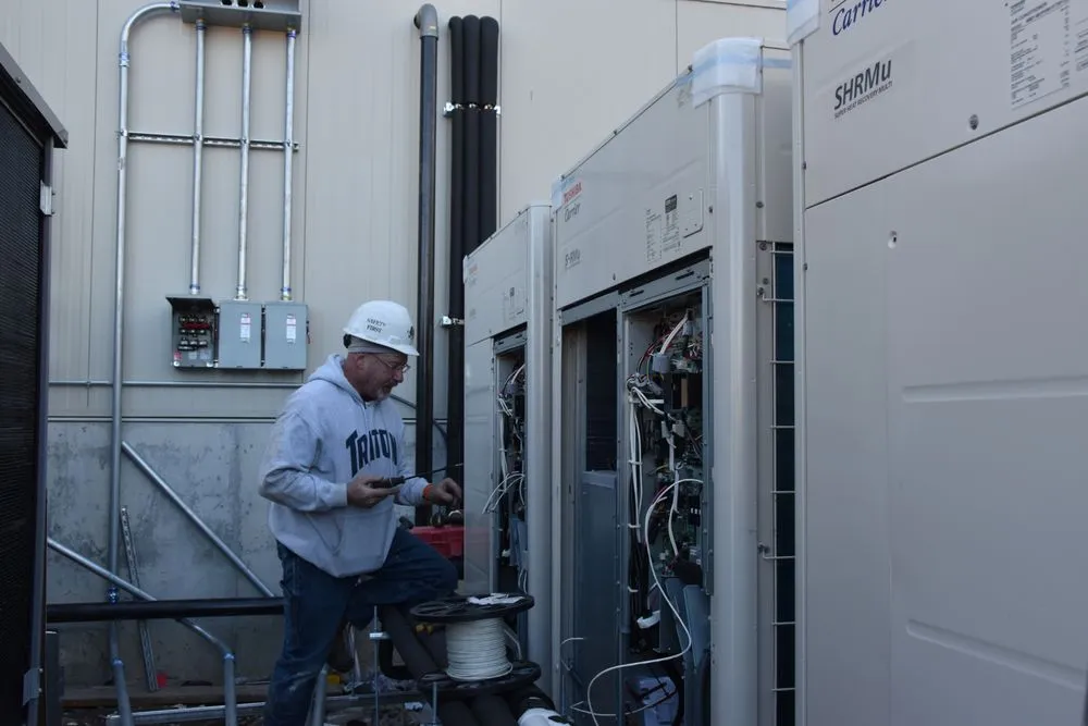 Slide of Commercial Air Control