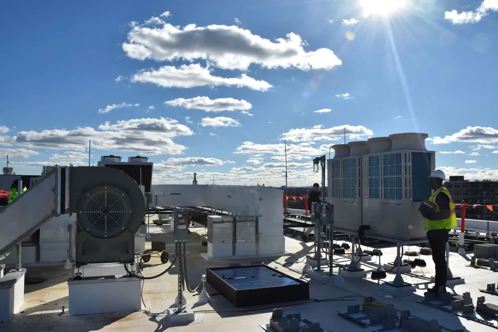 Slide of Commercial Air Control