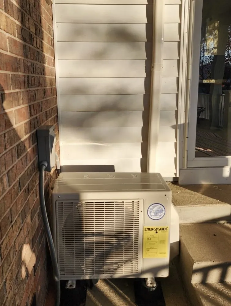 Slide of Commonwealth Heating & Air