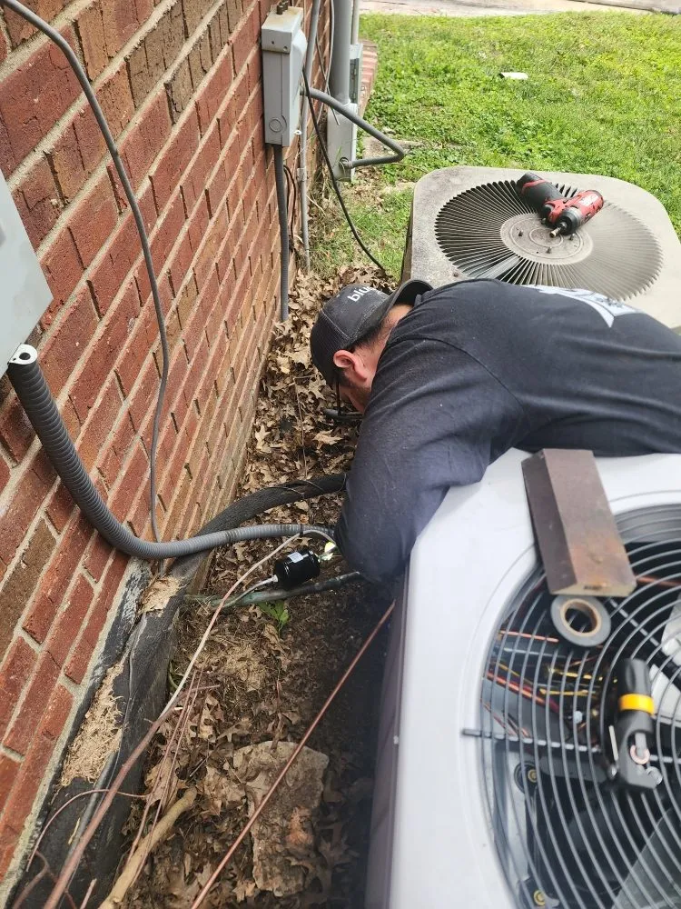 Slide of Commonwealth Heating & Air