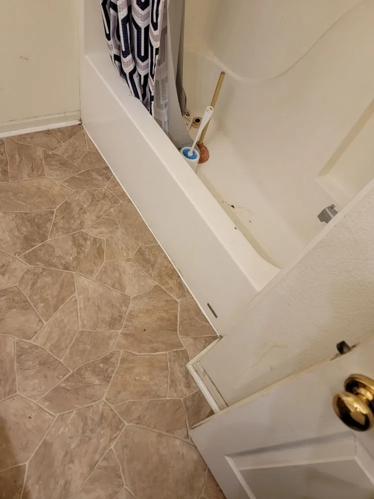 Slide of CoMo Home Repair