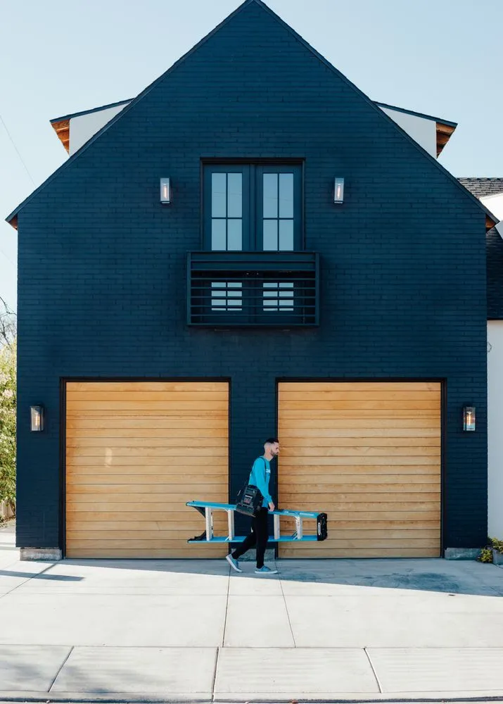 Slide of Compass Air