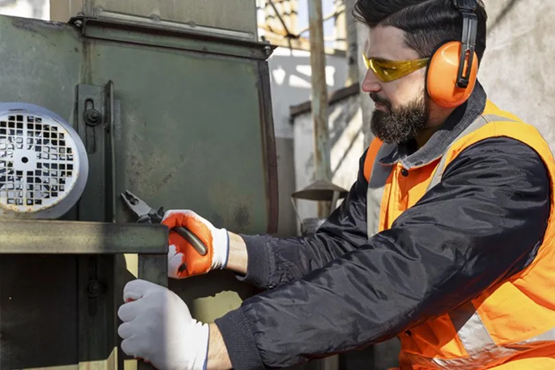 Slide of Conditioner Unit Repair