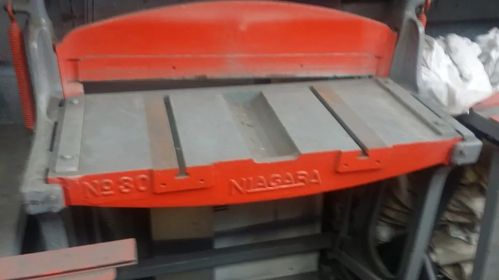 Slide of Contractors Full Services