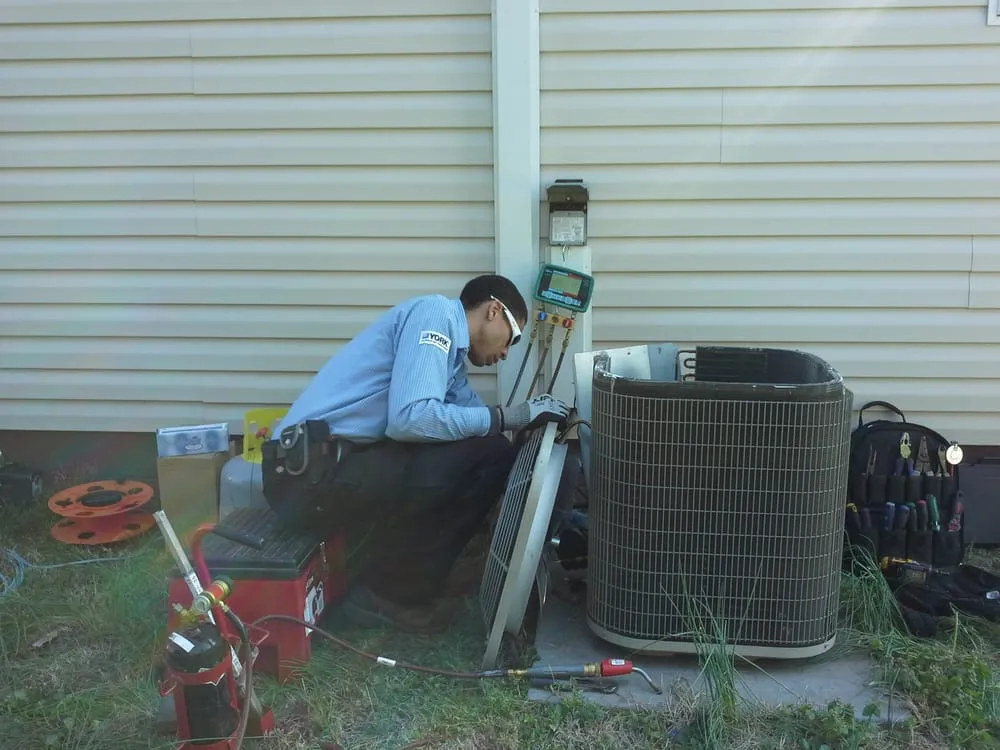 Slide of Cool Breeze 1250 Heating & Cooling