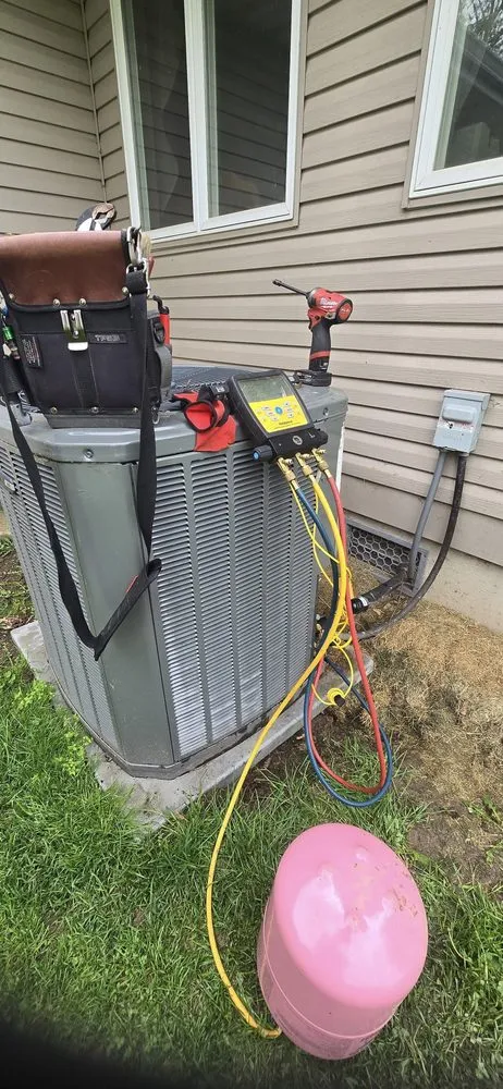 Slide of Cool Dawgs HVAC