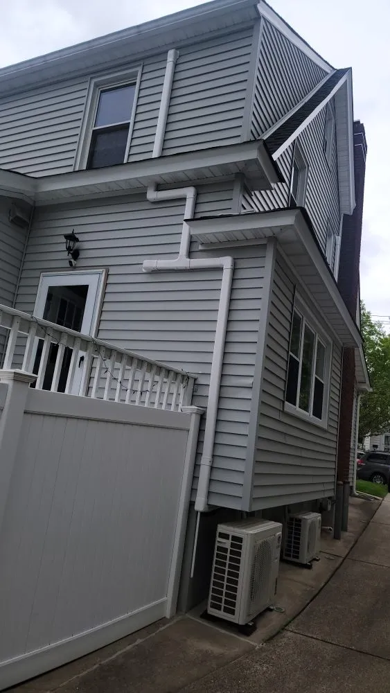 Slide of Cool Expert