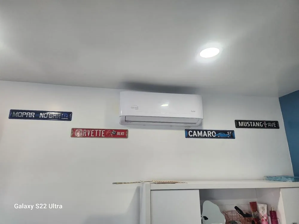 Slide of Cool Garage