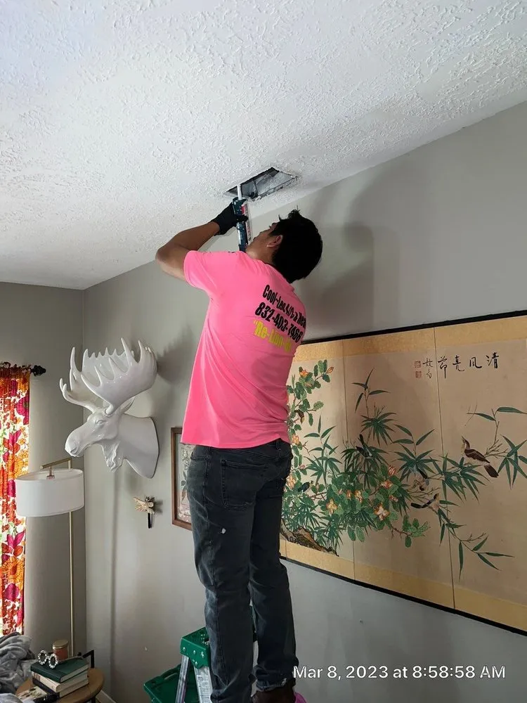 Slide of Cool Leo Ac & Heat