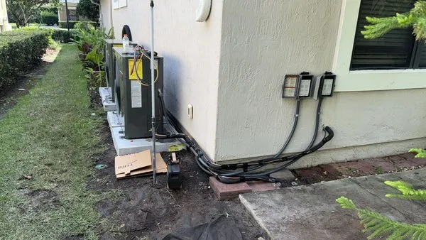 Cool R Us, Inc A/C & Heating Logo