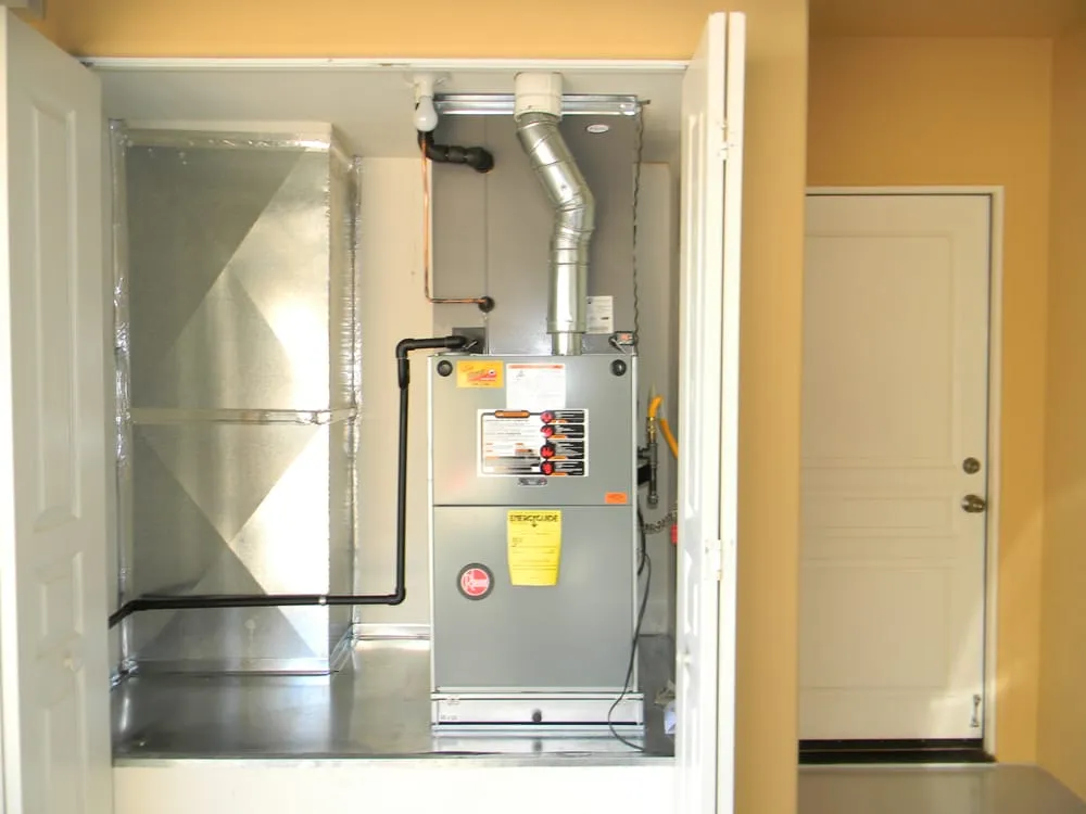 Slide of Cool Willy's Air & Plumbing