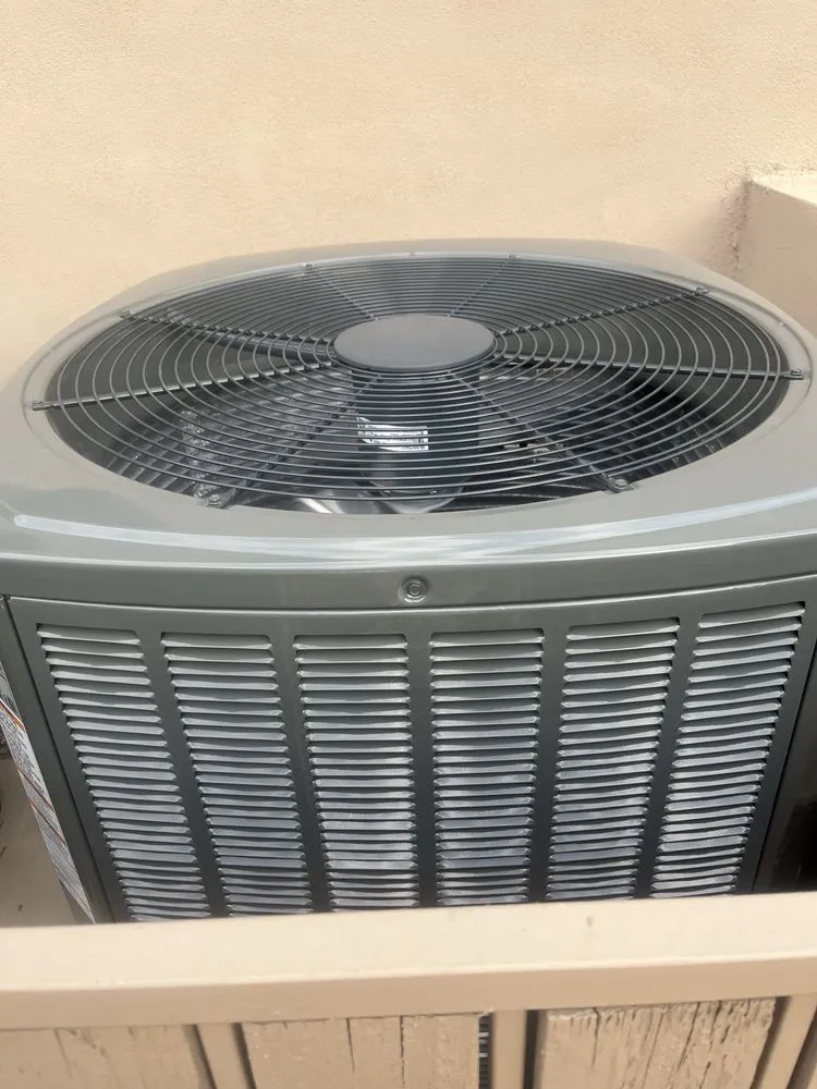 Slide of Cool/Hot Guys AC