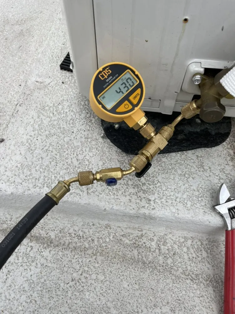Professional heating and cooling service in San Fernando Valley, CA by Cooling and Heating ART