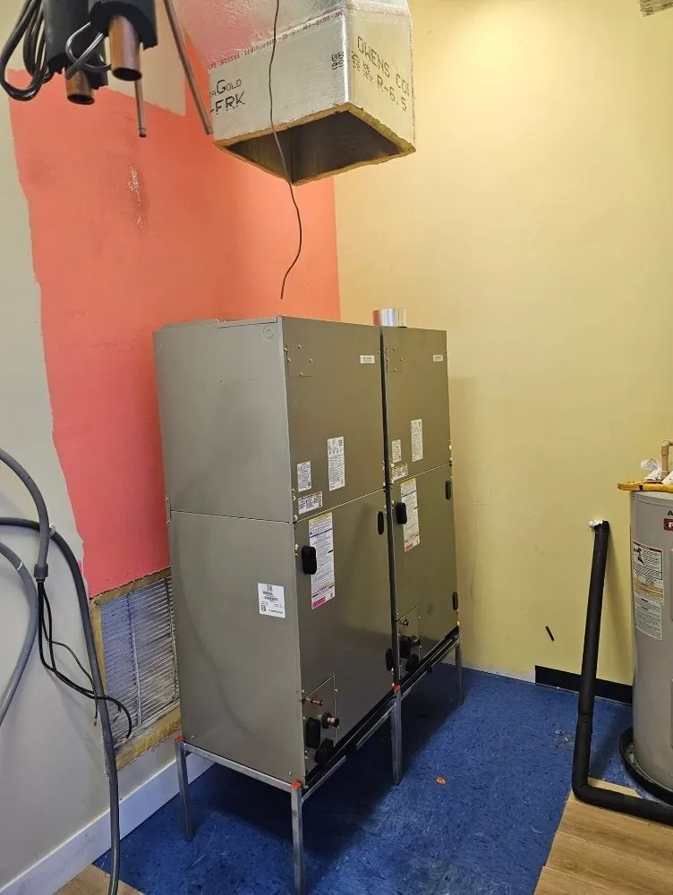 Slide of Cooling Mechanical Technicians