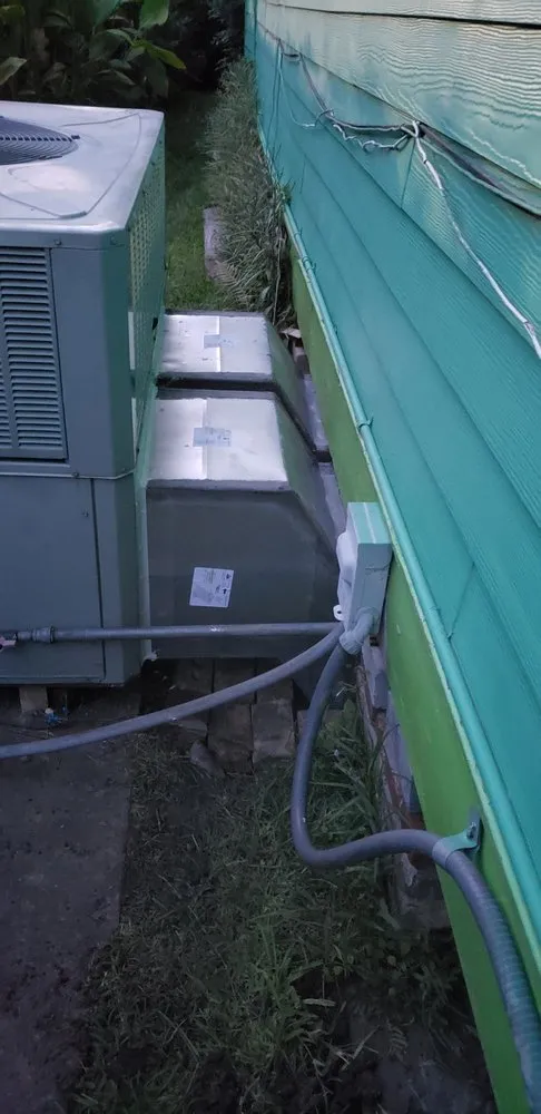 Slide of Cooling Technicians