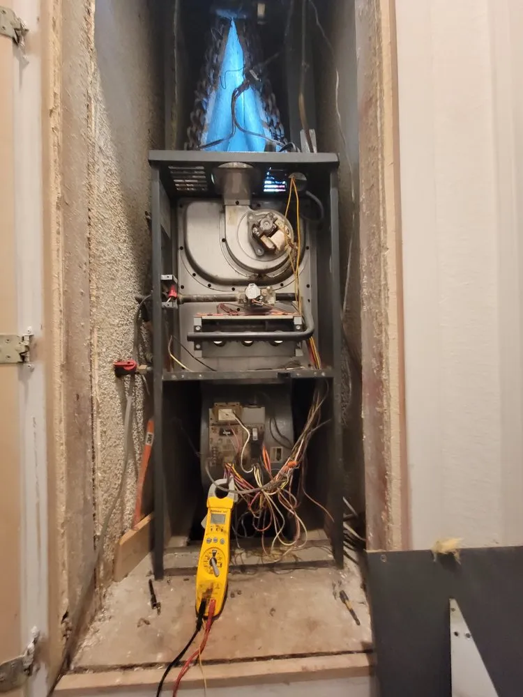 Slide of Cota Brother's Air Conditioning