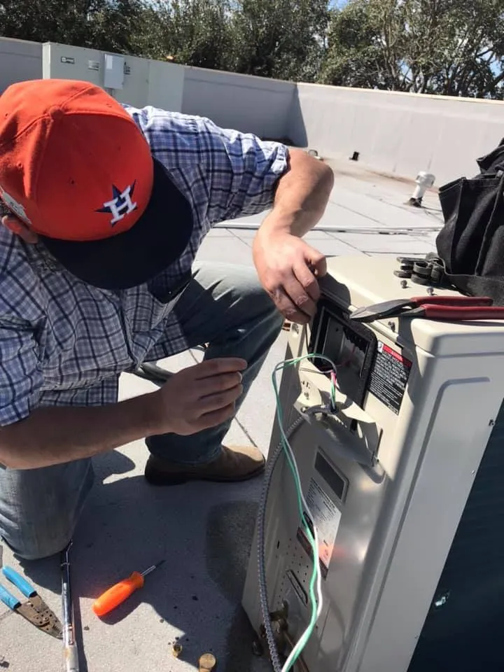 Slide of COVAR AIRCARE