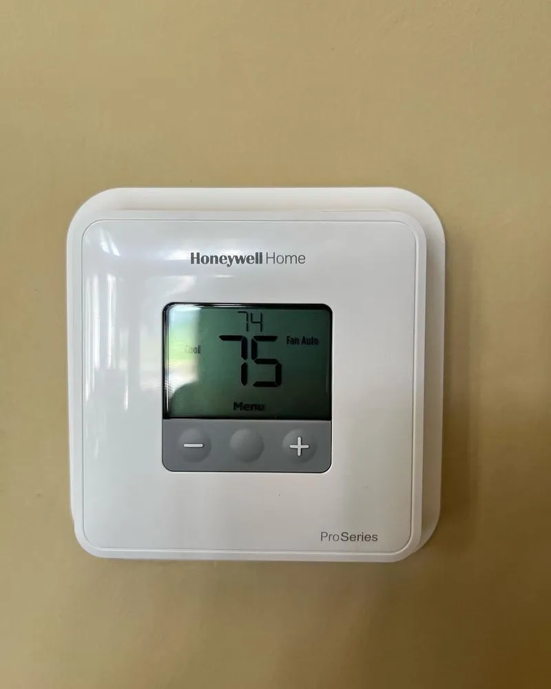 Slide of Cozy Breeze Air Conditioning