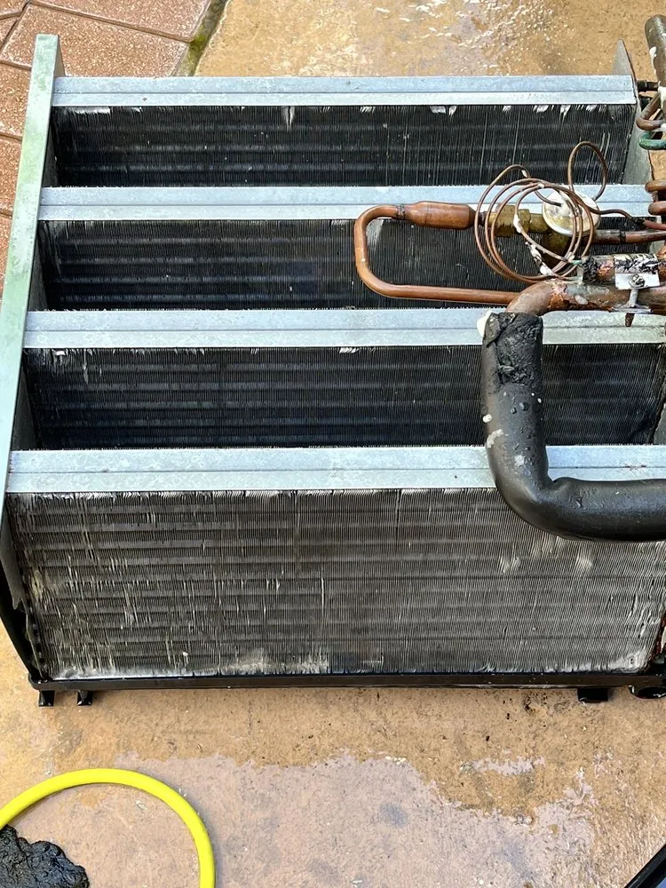 Slide of Cozy Breeze Air Conditioning