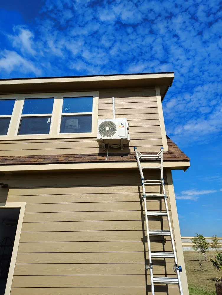 Slide of CQ mini split