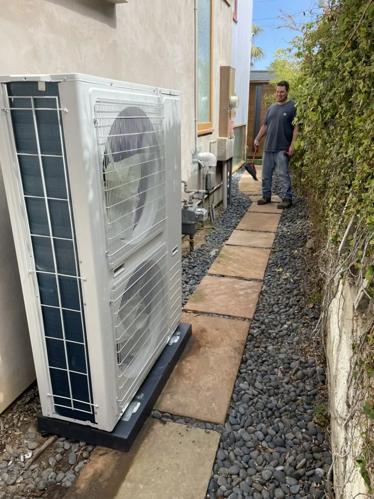 Slide of C&R Mechanical Specialist