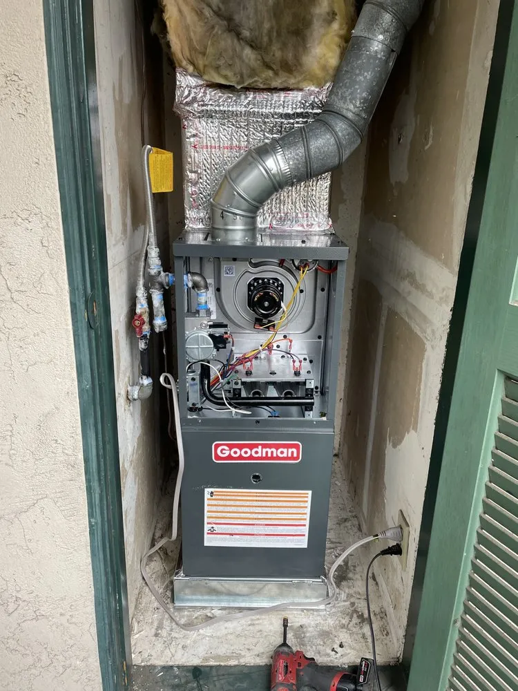 Slide of C&R Mechanical Specialist