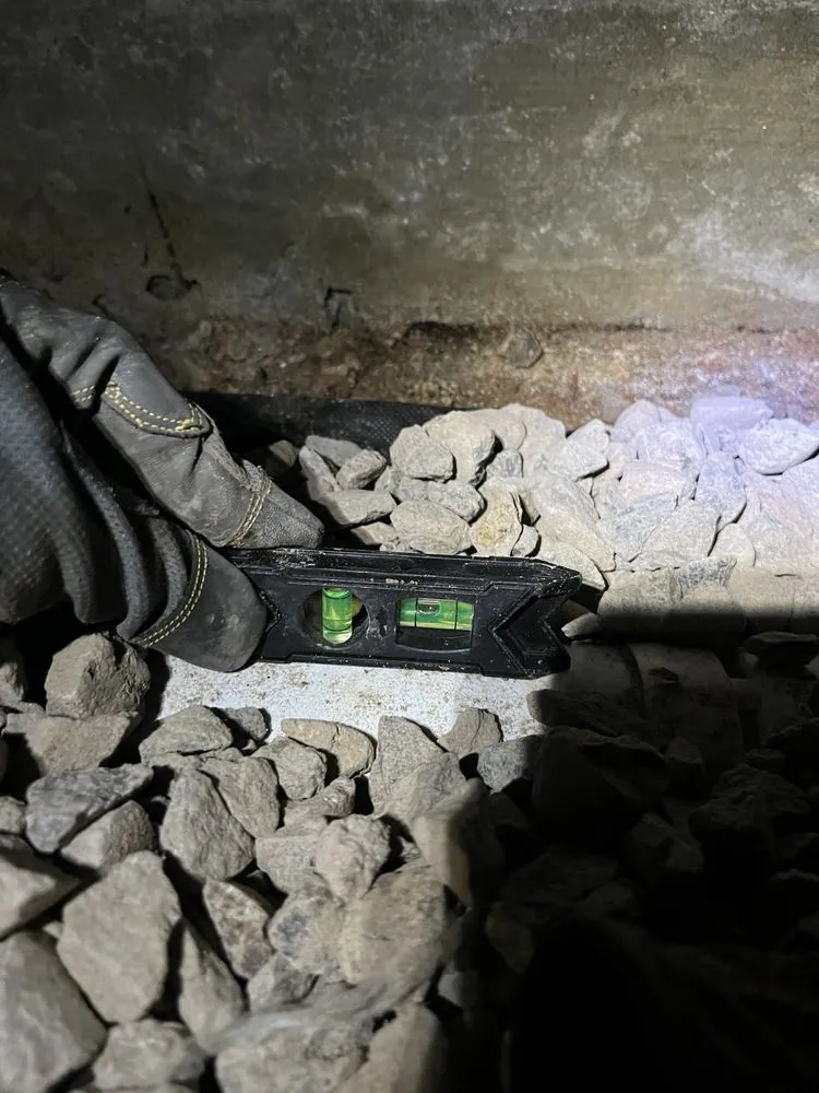 Slide of Crawl Space And Attic Pro