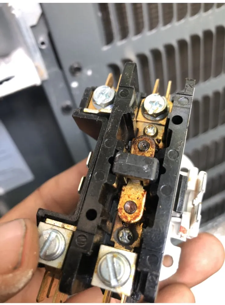 Slide of Cristal Air Heating & Air Conditioning