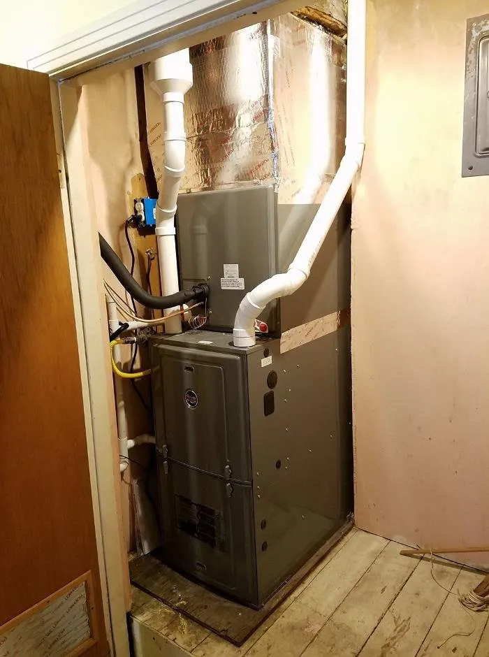 Slide of Crossett Service