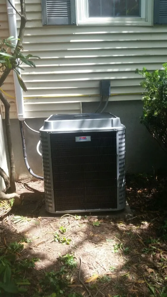 Slide of Crowell Heating & Air Conditioning