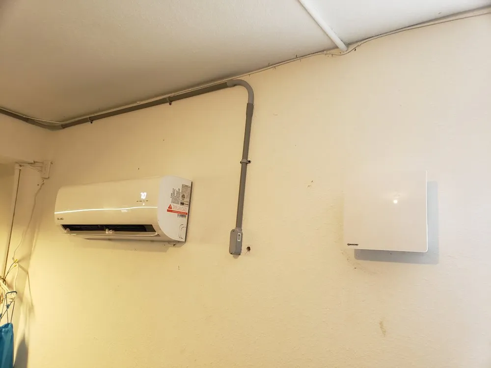 Slide of Crystal Breathing