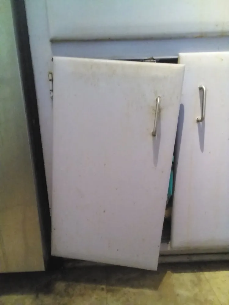 Slide of Cummins Home Services