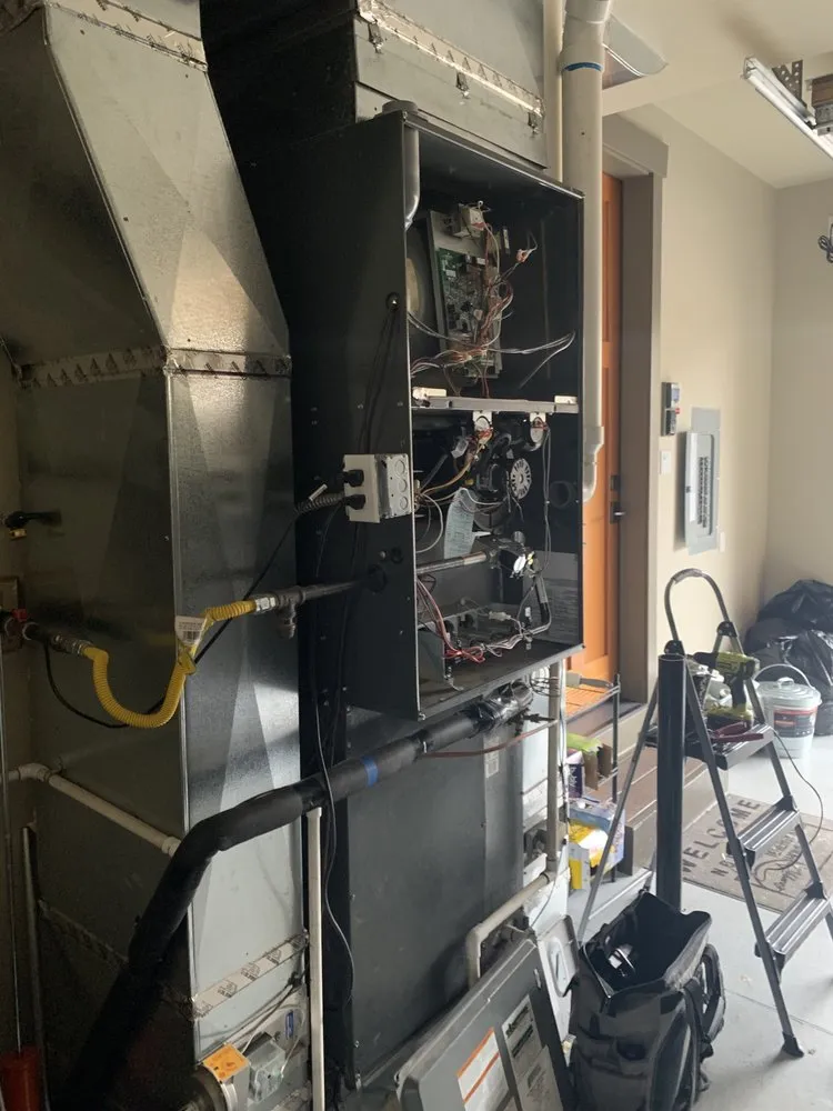 Slide of Curtis Heating & Cooling