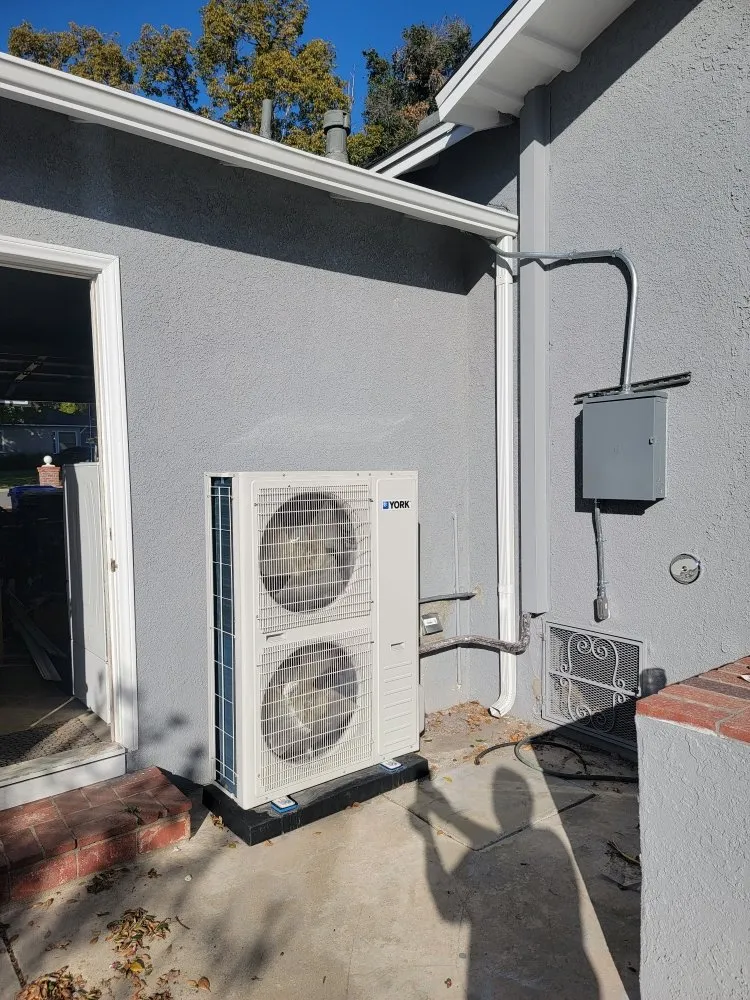 Slide of Custom Airworks