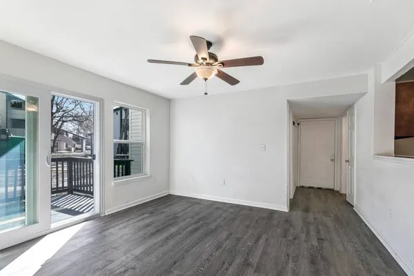 Custom Construction & Renovations Logo