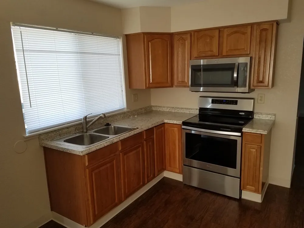 Slide of Custom Komfort Construction & Solar