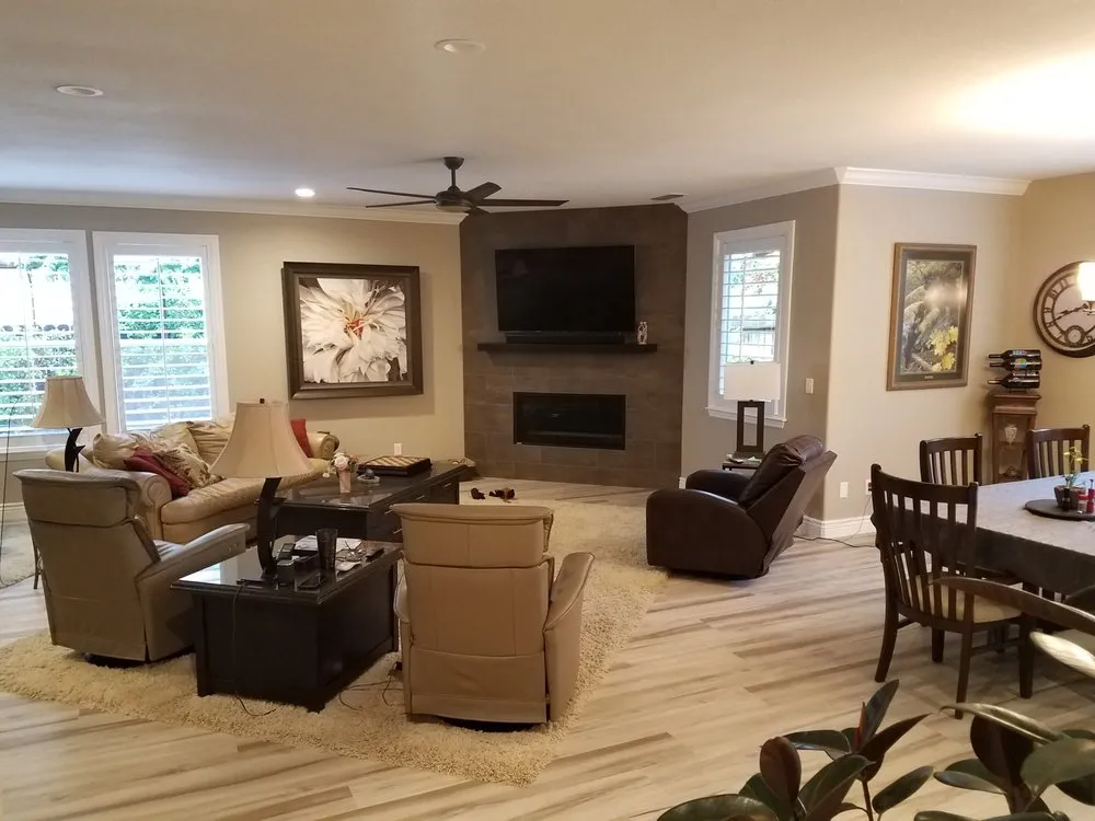 Slide of Custom Komfort Construction & Solar