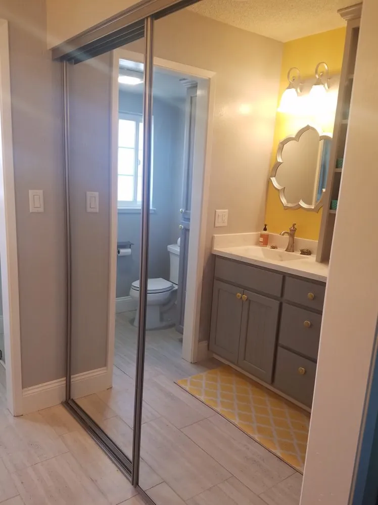 Slide of Custom Komfort Construction & Solar