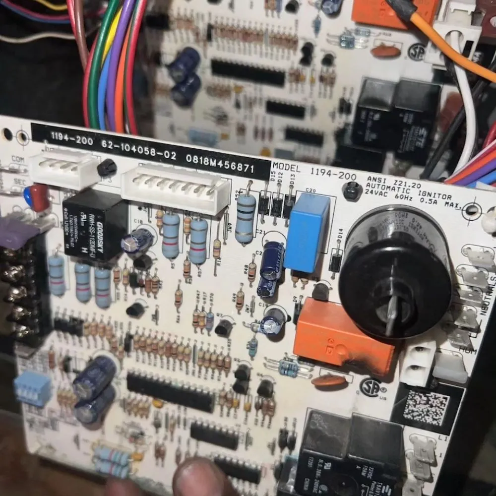 Slide of Custom Manetenance