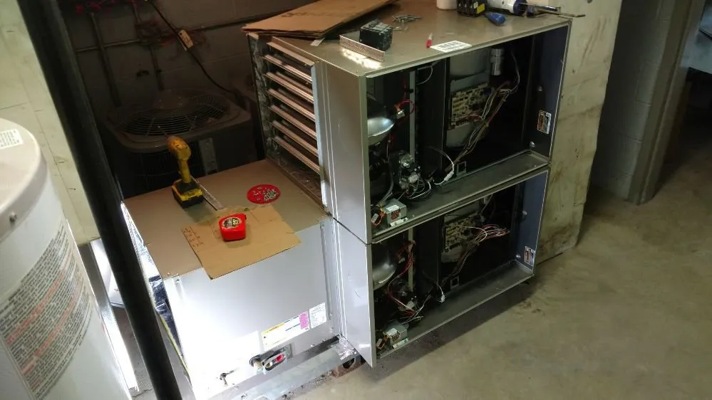 Slide of Custom Seasons Heating & Cooling