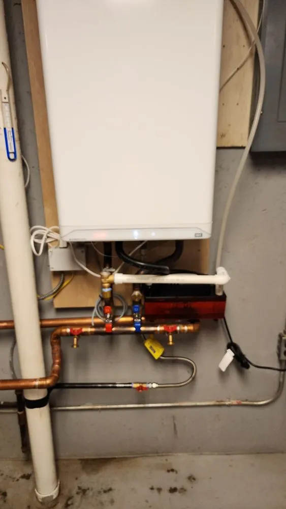 Slide of D & J's Maintenance