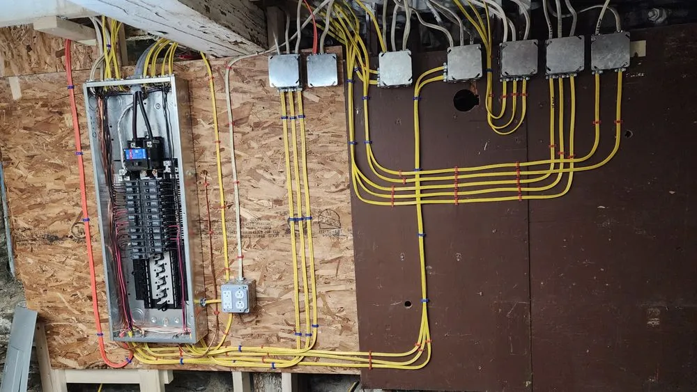 Slide of D & J's Maintenance